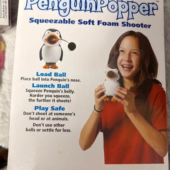 Penguin Popper Foam Shooter NOS, never opened - Picture 2 of 2